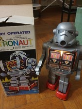 SUPER SPACE ASTRONAUT ROBOT VINTAGE ANNI 80 "SI ILLUMINA" NON SONO UN ESPERTO 