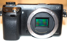 SONY ALPHA NEX-6 MIRRORLESS APS-C E-MOUNT  16.1  MP, SOLO CORPO.  OTTIMA!