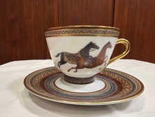 Tazza da tè con piattino