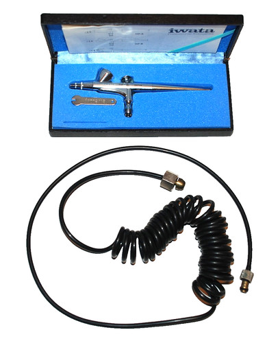 Iwata airbrush kit - hp-b, high