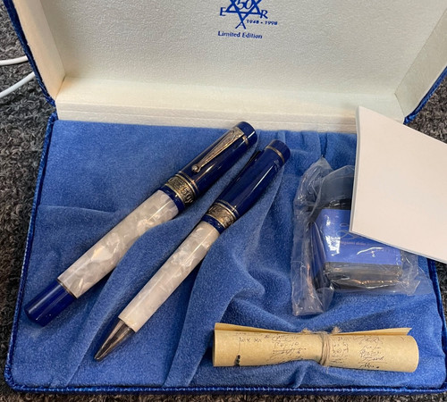 Delta 18k gold - nib, 50th