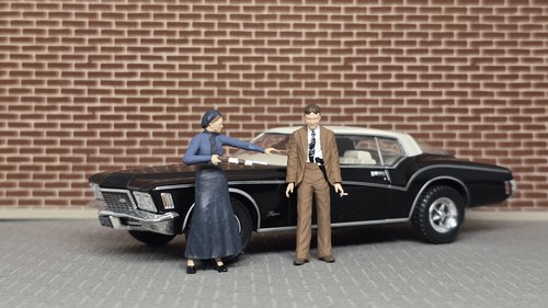 Personaggi per - personaggi, 1:43