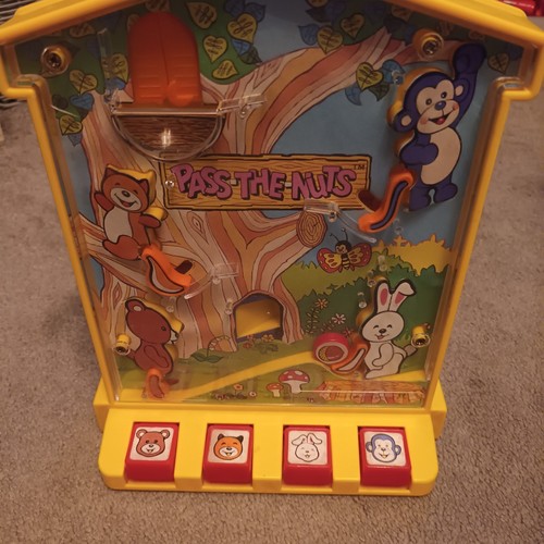 Tomy pass the nuts gioco - pass,