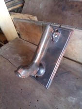 VECCHIO BATTIPORTA A FORMA DI