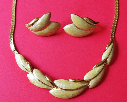 Set orecchini collana firmati