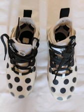 Pois donna bianco e nero