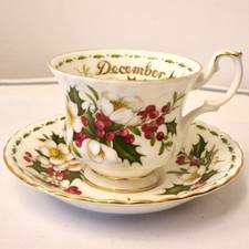 Tazza con piattino decorata a mano Dicembre, in porcellana inglese