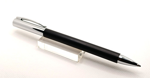 Stylo bille faber castell - castell, noir