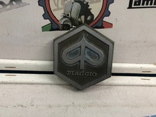 Scudetto / Stemma / Esagono plastica Piaggio Ape P501 P601 Originale 182208