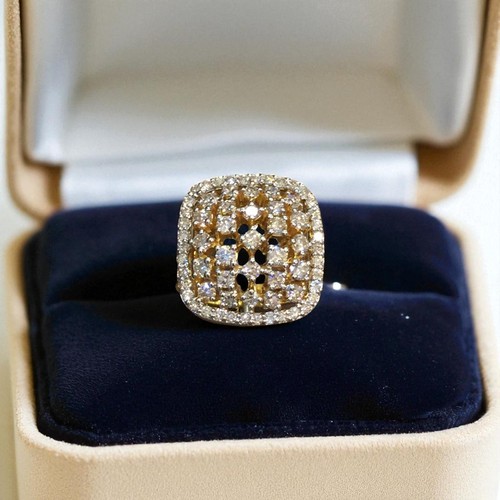 Squisito anello - , di