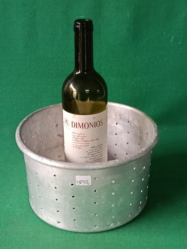 Vecchia forma per formaggio - vecchia,