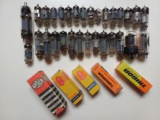 LOTTO DI 30 VALVOLE TERMOIONICHE PER RADIO O TV  D'EPOCA ANNI '60 - USATE!