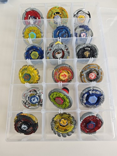Beyblade hasbro hyperblade set - beyblade,