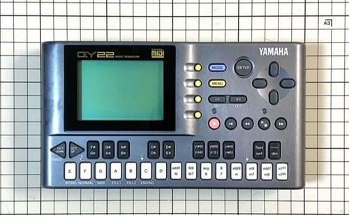 Yamaha qy22 music sequencer - yamaha,