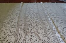 vari articoli vintage in merletto all'uncinetto 