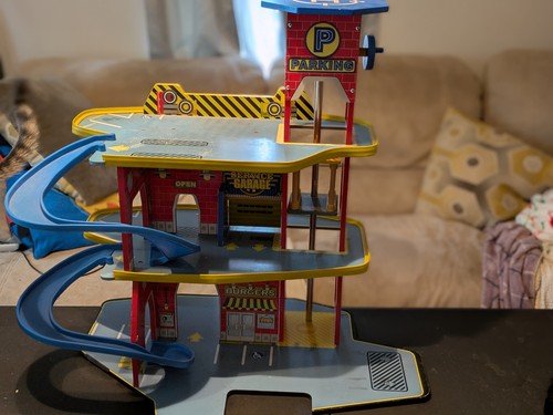 Kidkraft deluxe garage - deluxe,