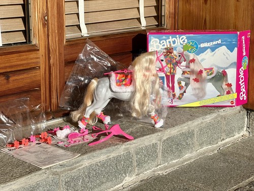 Barbie blizzard ski fun horse - barbie,