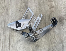 Staffa pedana poggiapiedi guidatore Yamaha TZR 50