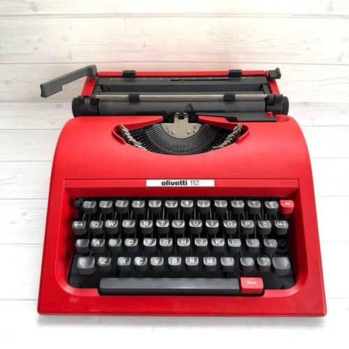 Olivetti 112 typewriter - 112, red