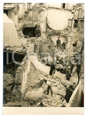 1954 SARNO Esplosione fabbrica di fuochi artificiali - Soccorsi tra le macerie 