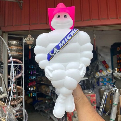 Bambola bibendum michelin - bibendum,