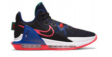 CZ4052-005 Nike Lebron Witness
