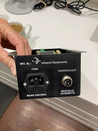 Alimentatore per lampada - , a