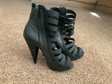 Gucci tronchetti tacco alto nero 