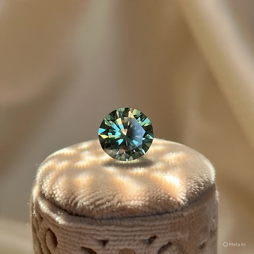 Anello con diamanti verdi 1 - con, da