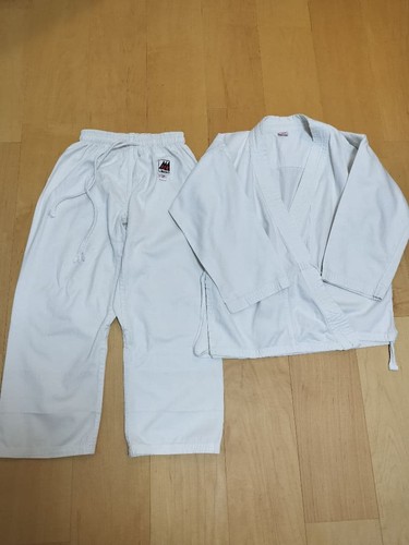 Set divise karate