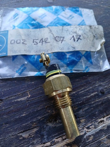 Mercedes bus 0303 sender unit - bus,