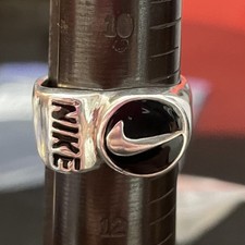 ANELLO UOMO NIKE SWOOSH VINTAGE ANNI '80 ARGENTO STERLING 925 TAGLIA 11. 