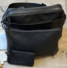 Louis Vuitton Trio Messenger