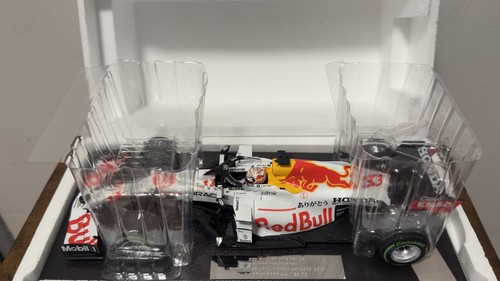 Minichamps red bull rb16b - red,