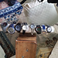 10 orologi in blocco 