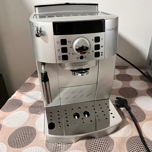 Macchina caffe delonghi - macchina, caffe'