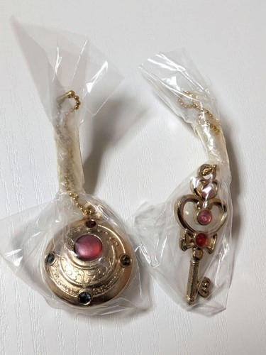 Sailor moon diecast charm - sailor,