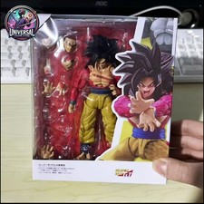 Goku Super Saiyan 4 Action