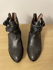  Stivaletti Jeffrey Campbell