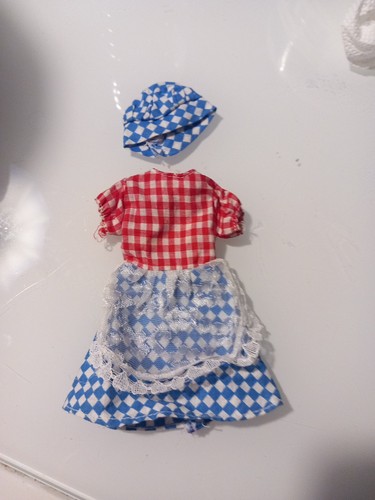 Petra plasty sindy vestiti - petra, plasty,sindy