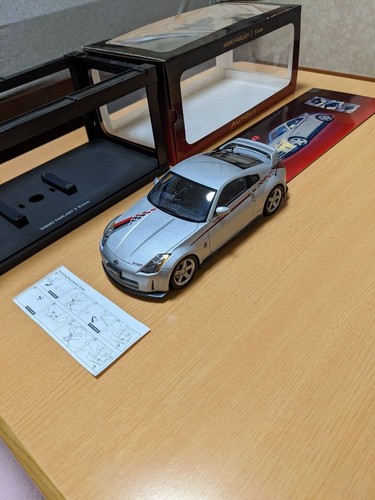Autoart nismo fairlady z - 1/18,