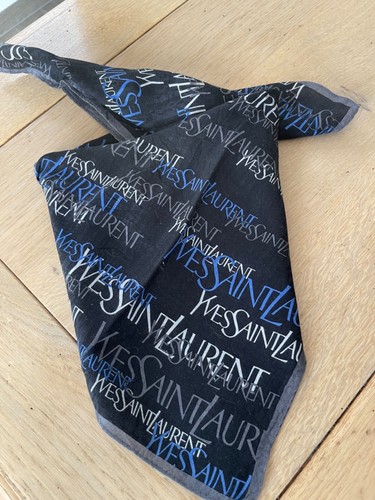 Foulard/Carré/mouchoir★YVES