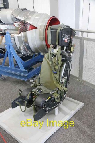 Photo 6x4 ejector seat - 6x4,