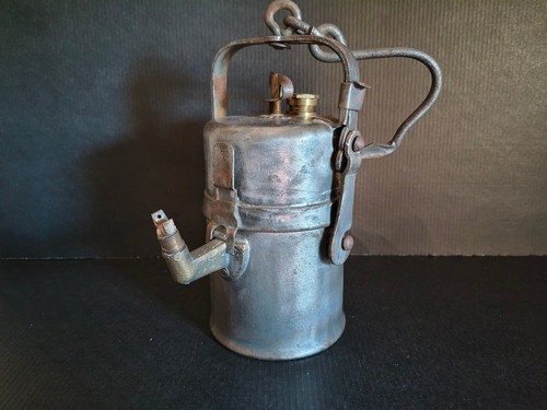 Antica lampada carburo - a,