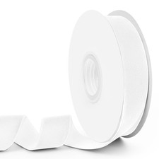 Cinta de terciopelo blanco, 1