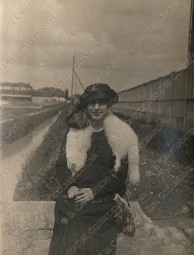 Signora con pelliccia volpe