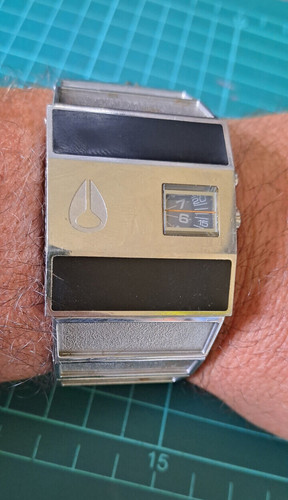 Rare vintage nixon the rotolog - nixon,
