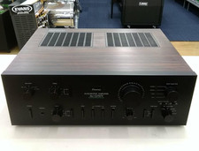 Amplificatore stereo integrato