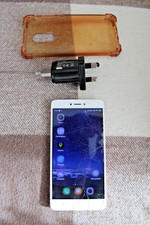 MIUI Redmi Note 4, 3 GB, vetro