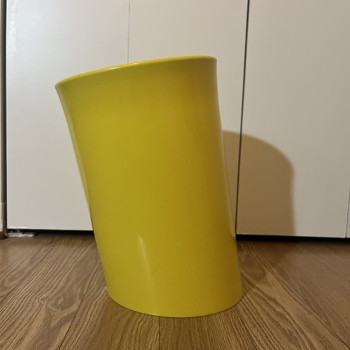 Bidone rifiuti usato - , giallo